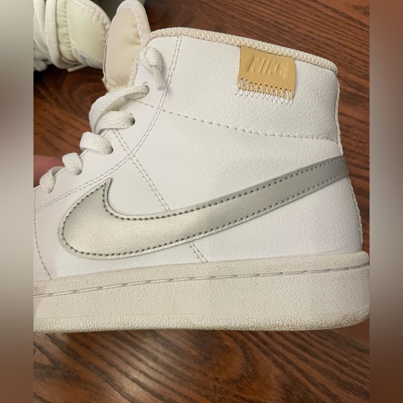 Nike Women’s Royale Court 2 high top sneakers - Picture 9 of 15